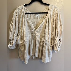 UO flowy cream top